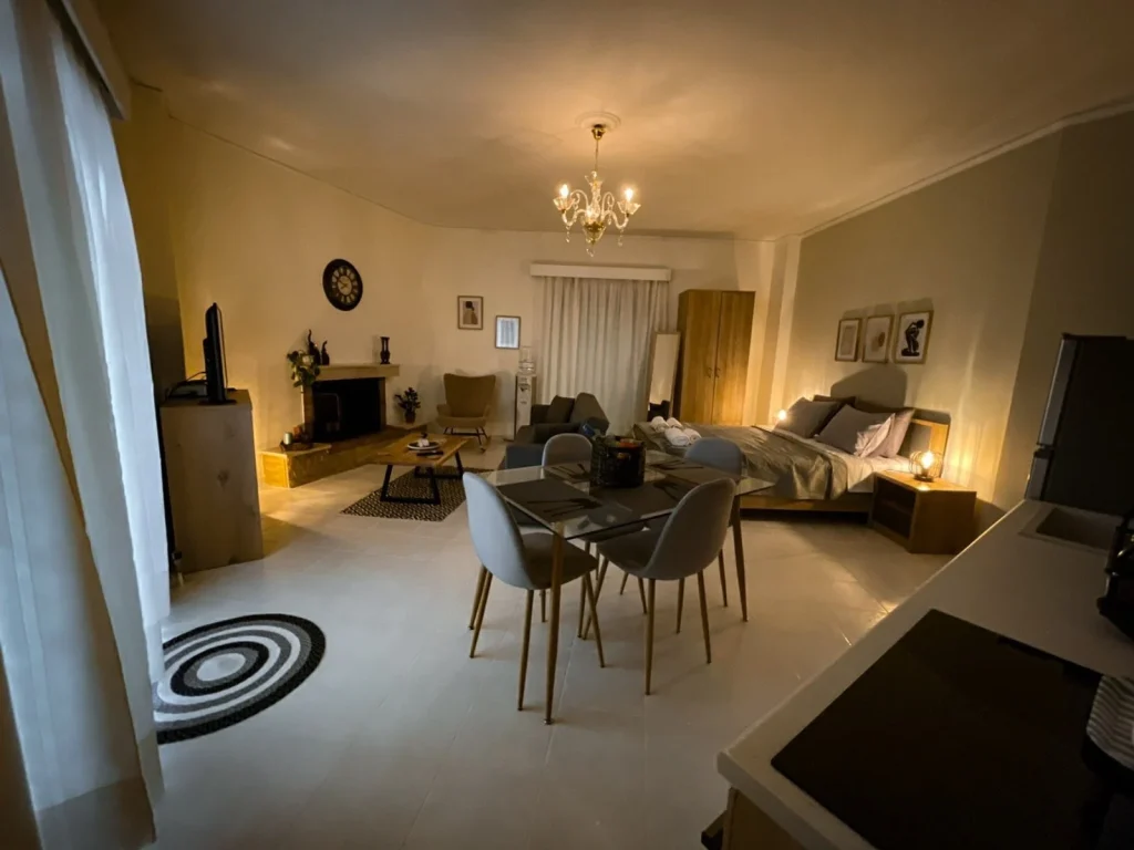Κατοικία Airbnb · Πρέβεζα / Airbnb residence · Preveza