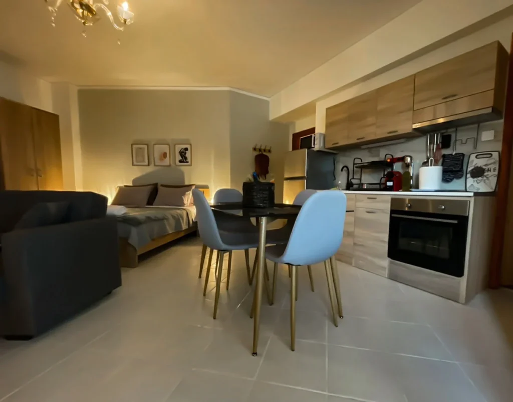 Κατοικία Airbnb · Πρέβεζα / Airbnb residence · Preveza