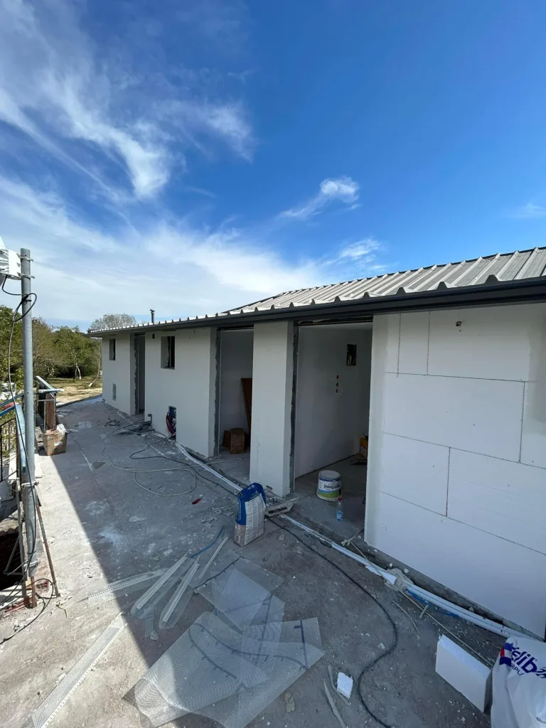 Μονώσεις & εξωτερικές εργασίες / Insulation & exterior works